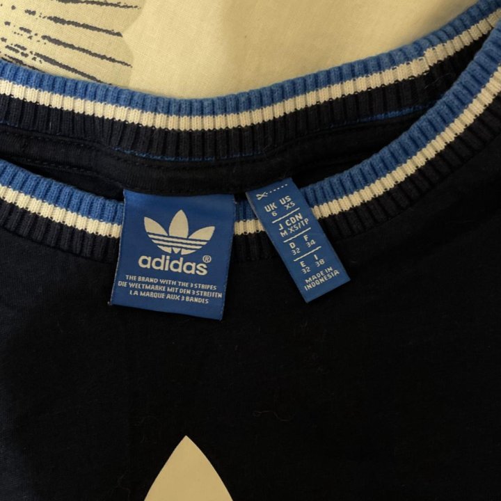 Спортивный костюм adidas