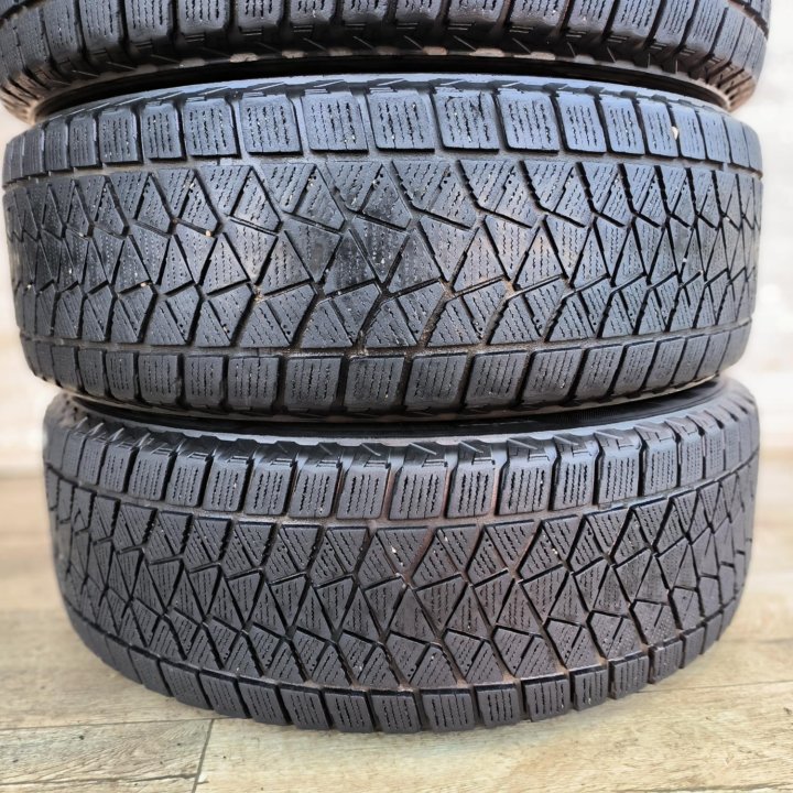 225/65/17, Bridgestone DM-V2, 4 шт