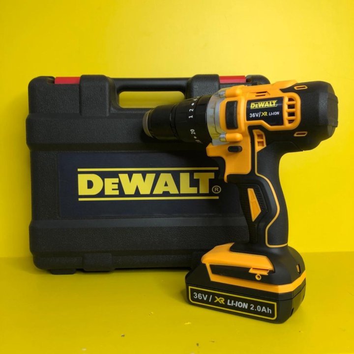 Аккумуляторная дрель-шуруповерт DeWALT DCD700