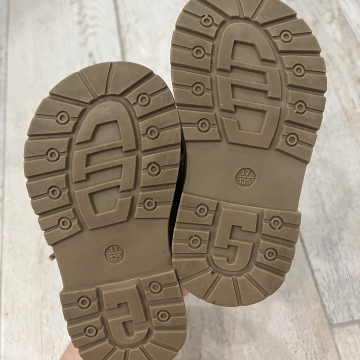 Детская обувь