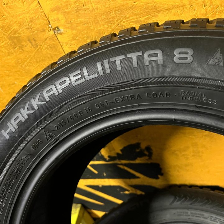 Зимние шины Nokian Hakkapeliitta 8 R16 2шт