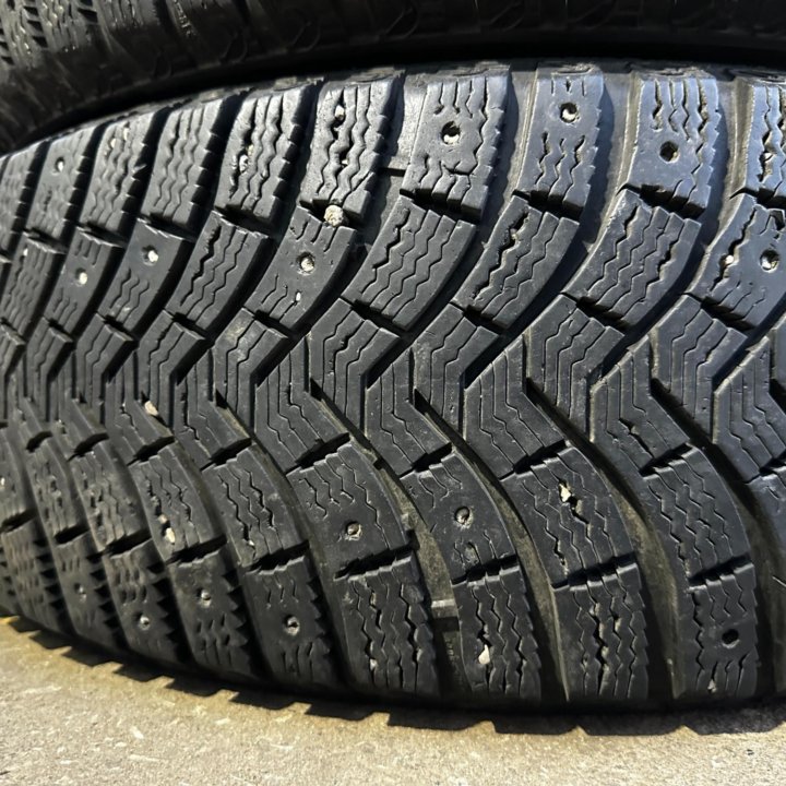 225/65/17 зима Michelin X-Ice North 2