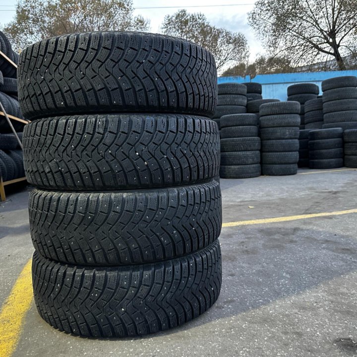 225/65/17 зима Michelin X-Ice North 2