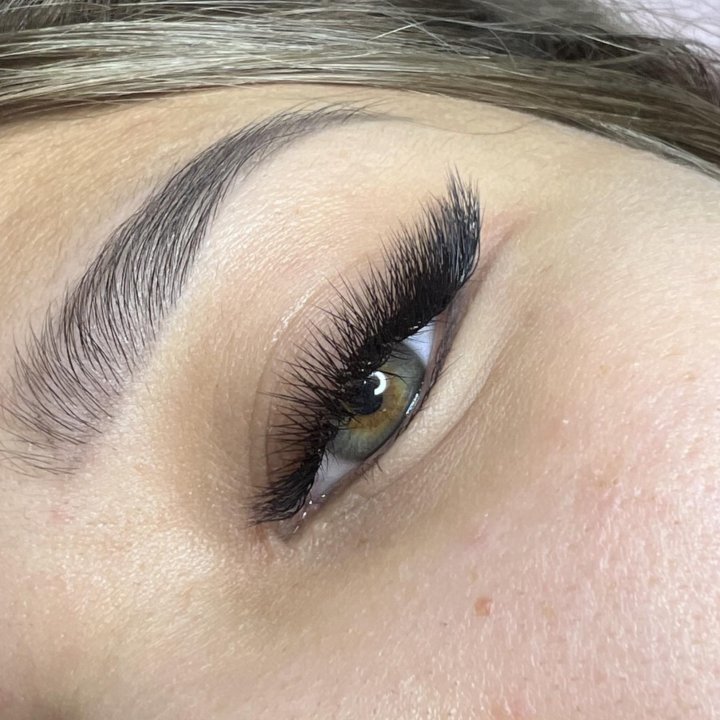 Наращивание ресниц 