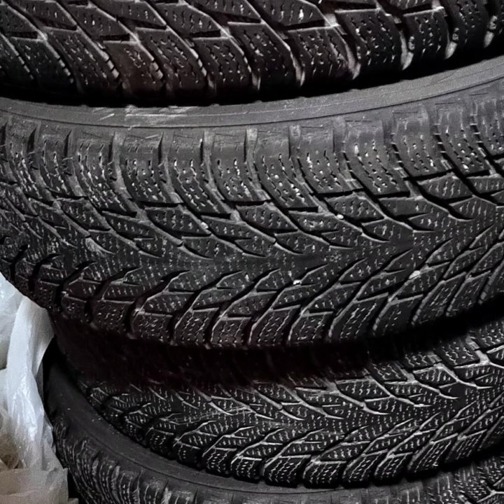 Nokian Tyres Hakkapeliitta R3