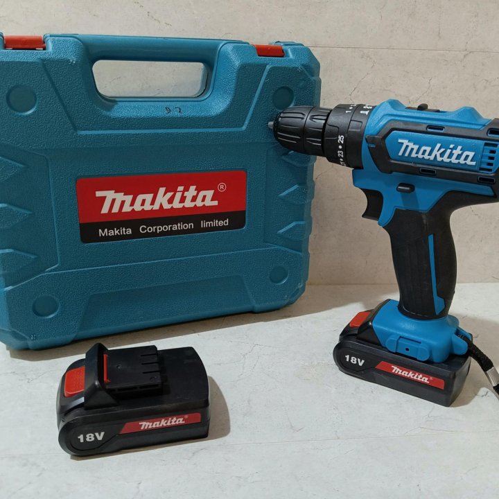 Шуруповерт Makita 18 v с набором