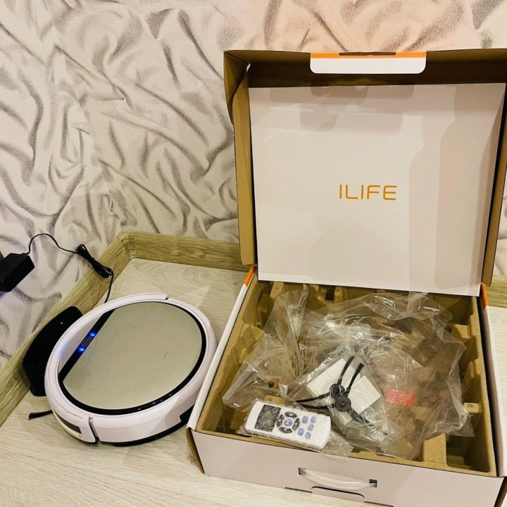 Робот-пылесос iLife V50 с сухой и влажной уборкой