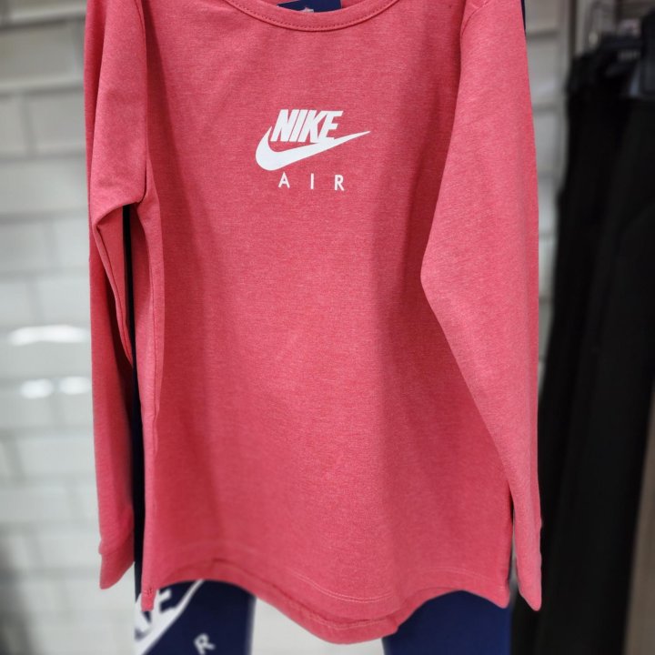 Костюм на девочку Nike