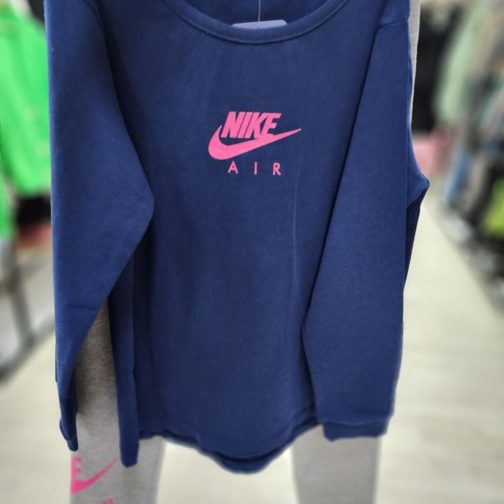 Костюм на девочку Nike