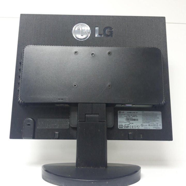 (1) Монитор lg 1752s