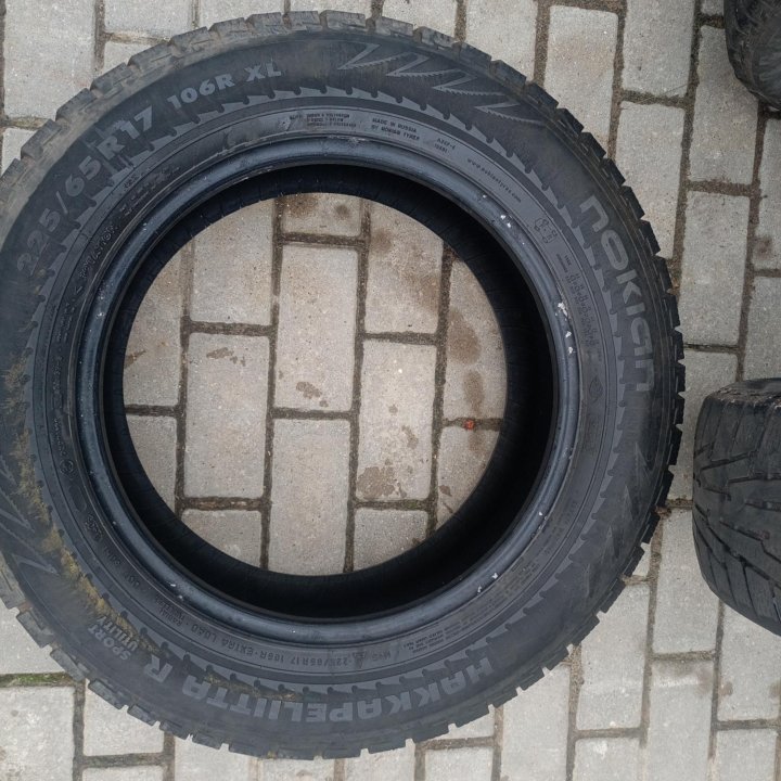 Зимняя резина nokian hakkapeliitta R 225 65 r17