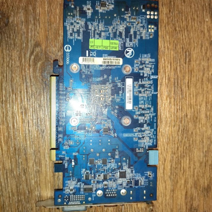 Видеокарта GF9600 на 512Mb