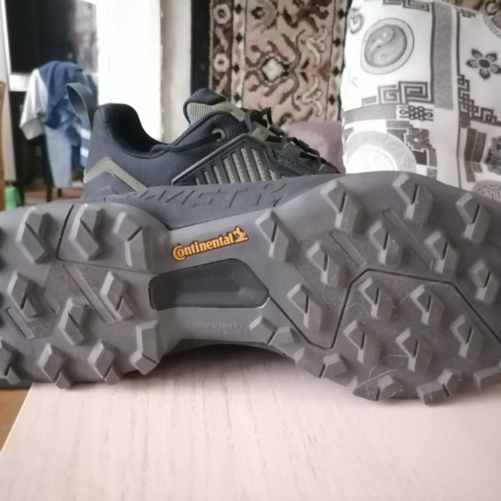 Кроссовки adidas Terrex Swift R3 Hiking Shoes р.46