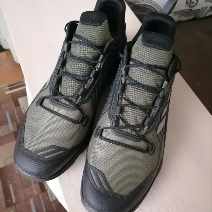 Кроссовки adidas Terrex Swift R3 Hiking Shoes р.46