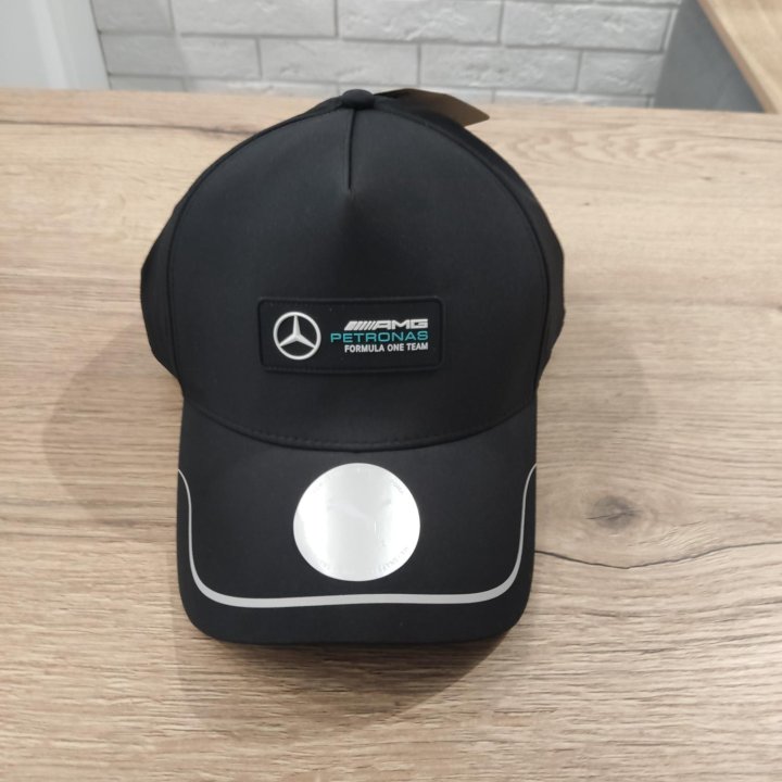 Бейсболки Puma Mercedes F1. Разные цвета.