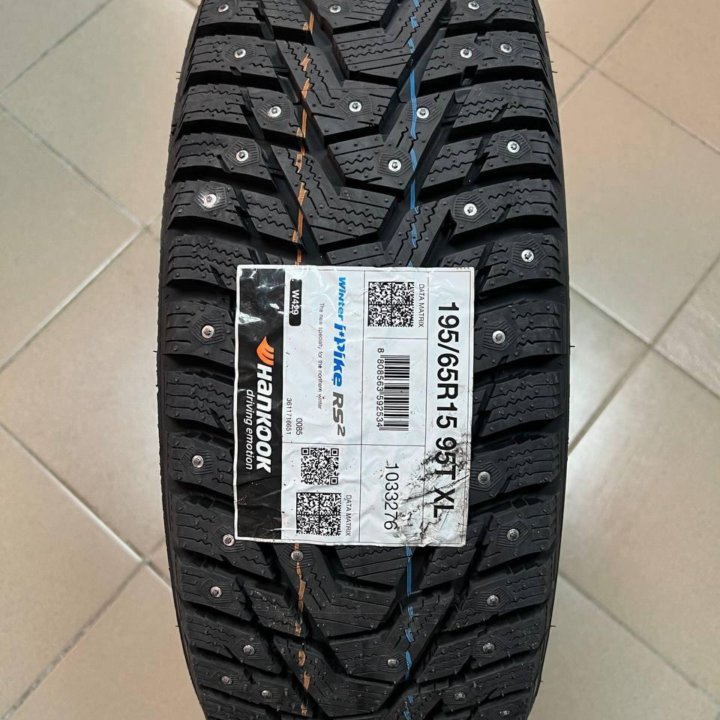 Hankook W429 i Pike RS2 195/65 R15 95T