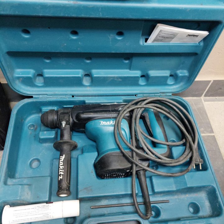 Перфоратор makita HR 3210c