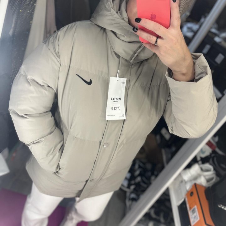 Куртка зимняя Nike 46/48