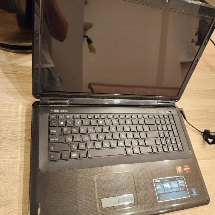 Asus K70, 2х ядерный, 256SSD, 17