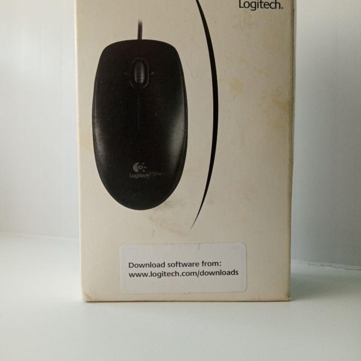 Мышка проводная Logitech.