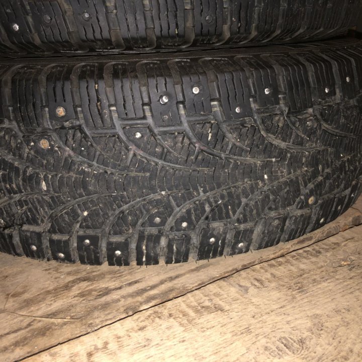 225/65 R17 шины зимние Пирелли 4шт