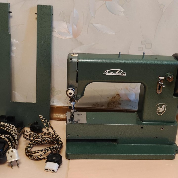 Швейная машина Белка М9