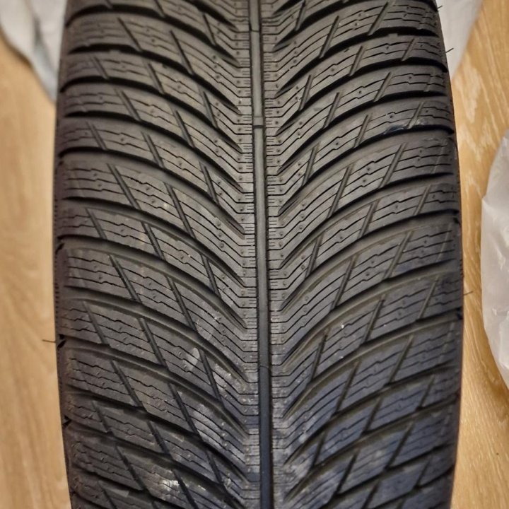 Michelin pilot alpin 5 235/45 r18