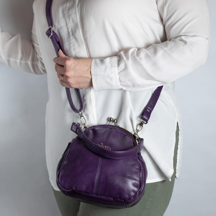 Сумочка с поцелуйчиком