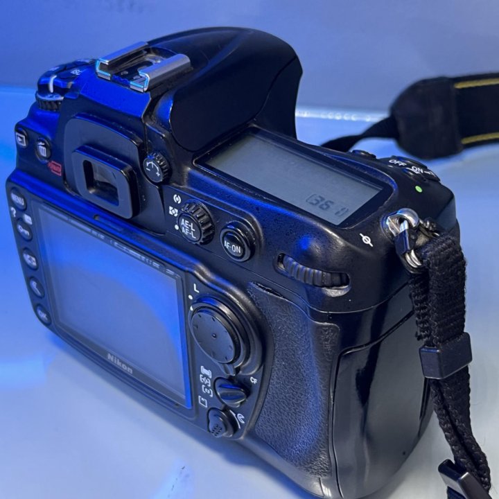Зеркальный фотоаппарат Nikon d300 body