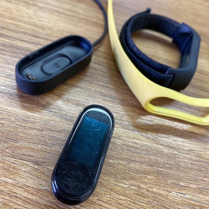 Фитнес браслет xiaomi mi band 4