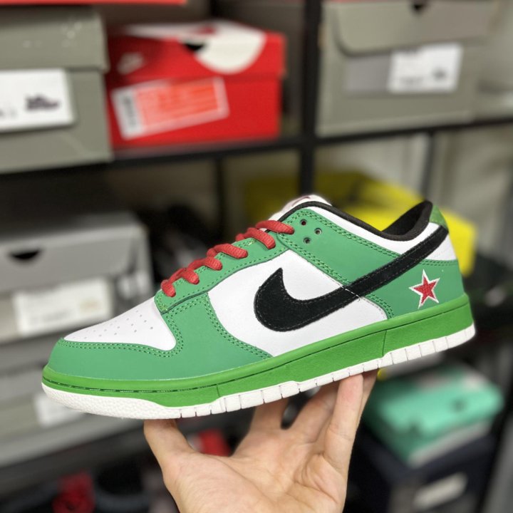 Nike SB Dunk Low Heineken