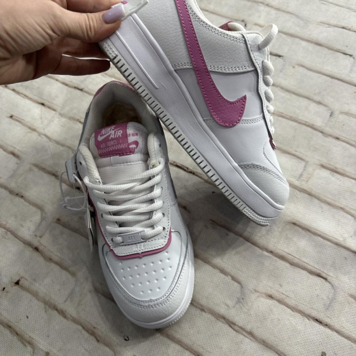 Кроссовки Nike зима