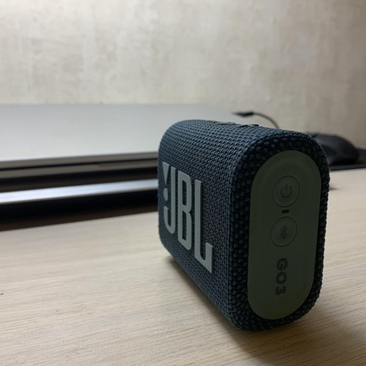 JBL GO3