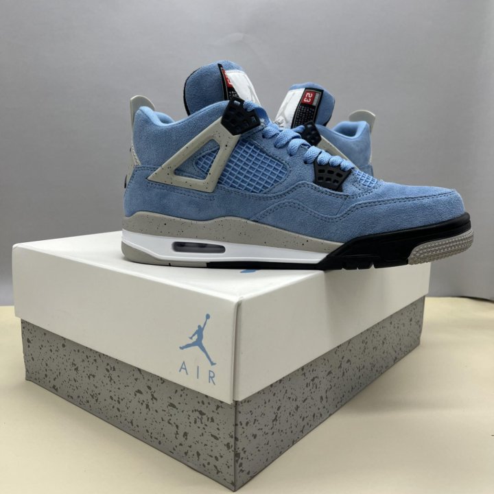 Air Jordan 4 Retro University Blue