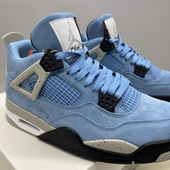 Air Jordan 4 Retro University Blue