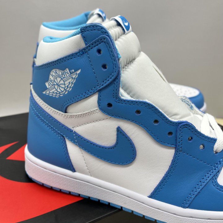 Nike Air Jordan 1 Retro UNC