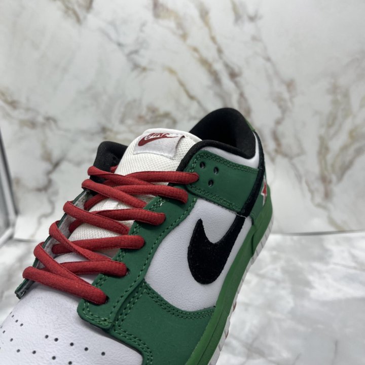 Nike SB Dunk Low Heineken