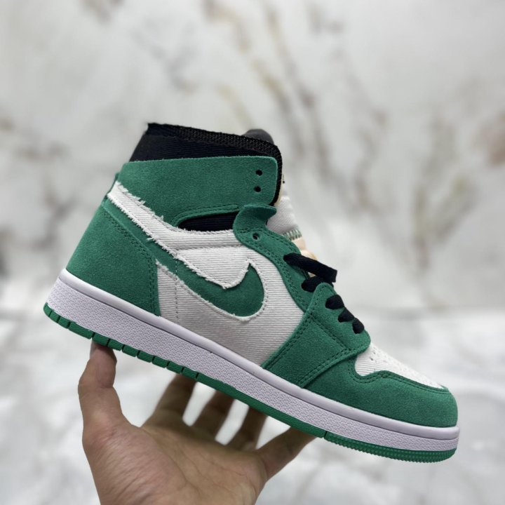 Nike Air Jordan 1 High Zoom cmft “Stadium Green”