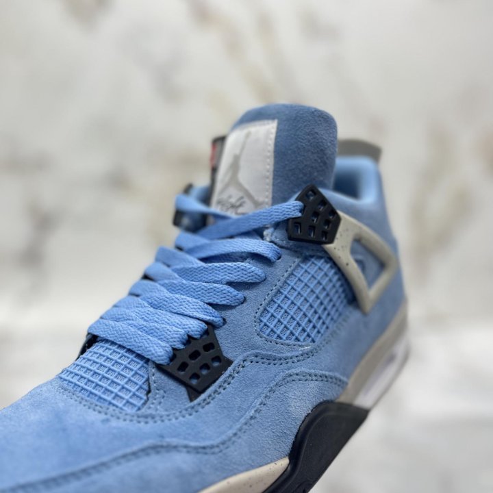 Air Jordan 4 Retro University Blue