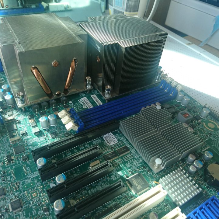 серверная supermicro X8DTL-I+12gb+2шт xeon x5670 +