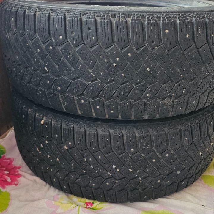 Continental ContiIceContact 215/55 R16 97T