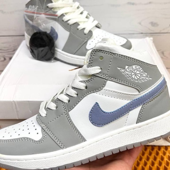 Кроссовки Nike Air Jordan 1 Grey (37-41)