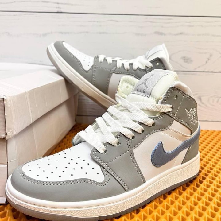 Кроссовки Nike Air Jordan 1 Grey (37-41)