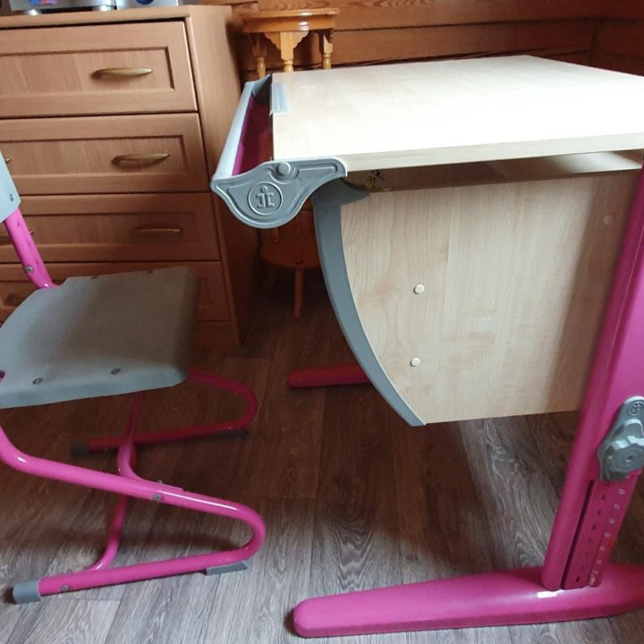 Детский стол со стуло