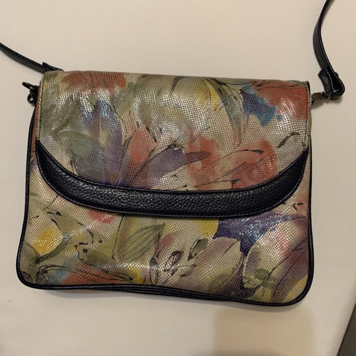 Кожаная сумка