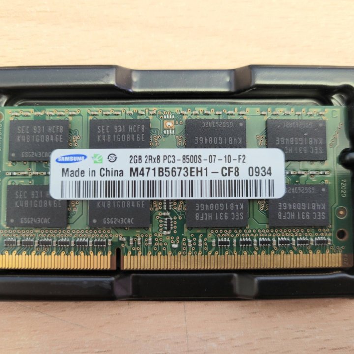 Оперативная память SO-Dimm Samsung DDR3 4 Гб 1066