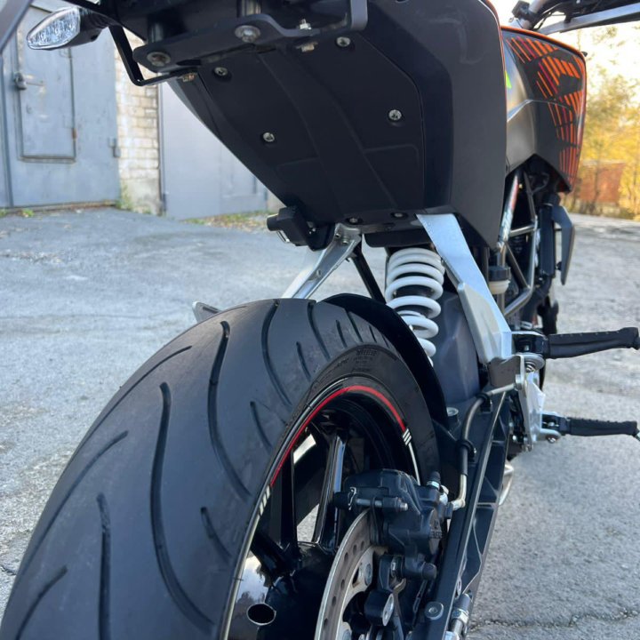 KTM DUKE