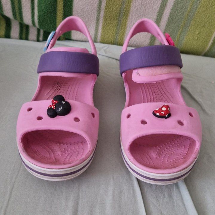 Сандалии Crocs J2