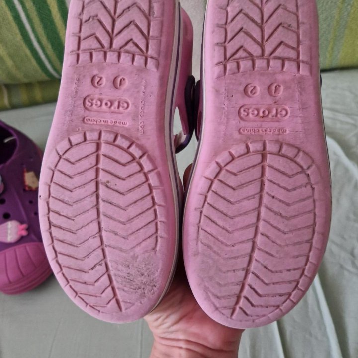 Сандалии Crocs J2