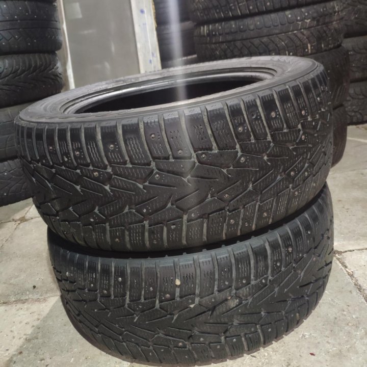 Nokian 235/55/17зима 2шт